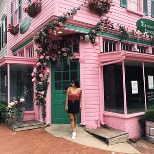 Meet your Posher, Paula